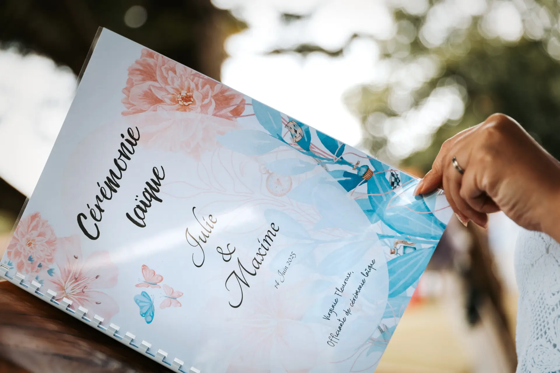 Madame Coll'ibri - Virginie Fleuroux, officiante de cérémonie laïque en Charente maritime